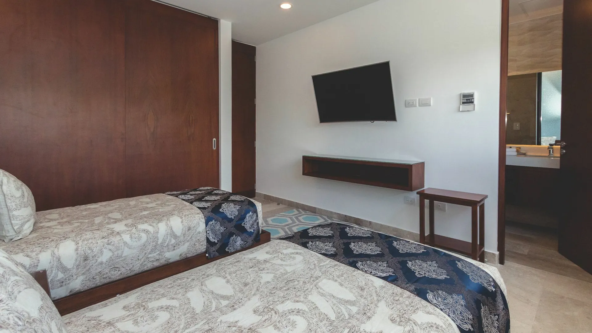 Mar 2Br Condo By Nas Playa del Carmen